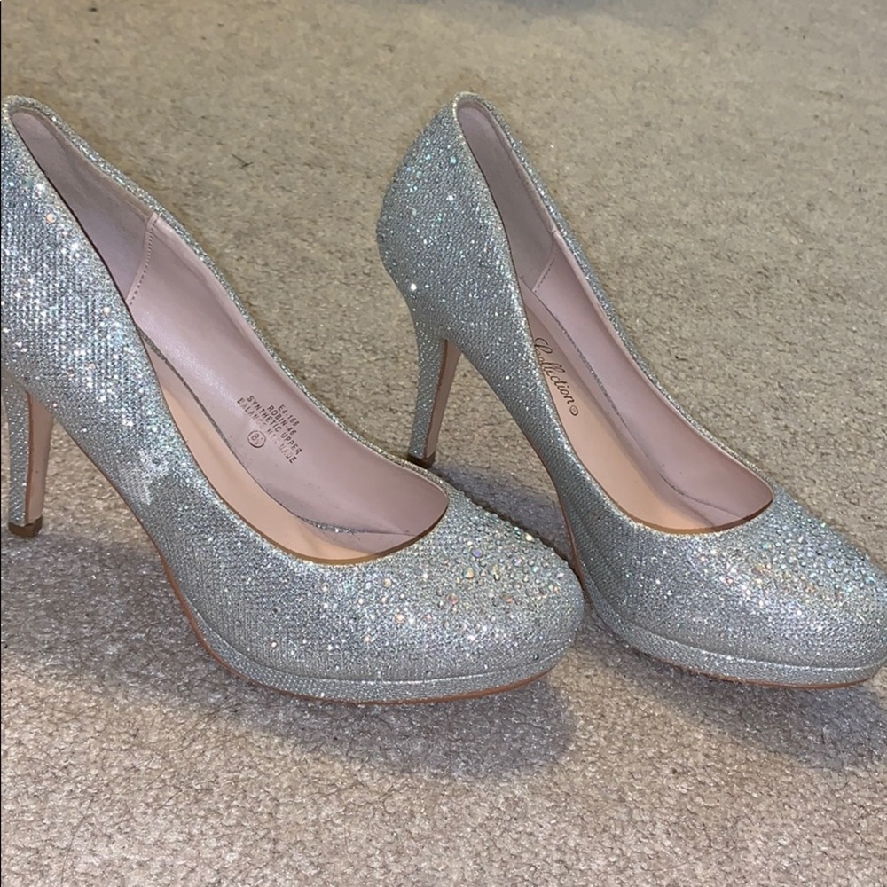 Gorgeous sparkly heels by De Blossom Collection